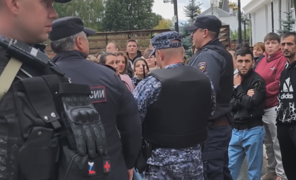 Победа! После протеста «Вайлдберриз» отменила увольнение работников!